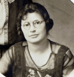 Velma Aaron